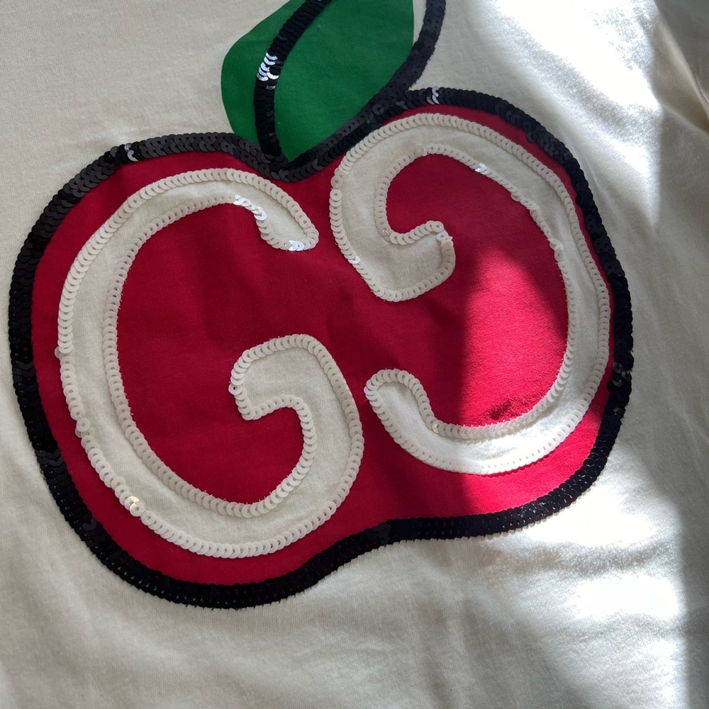 Authentic Gucci Cherry Blossom Sequence T-Shirt - Picture 2 of 7